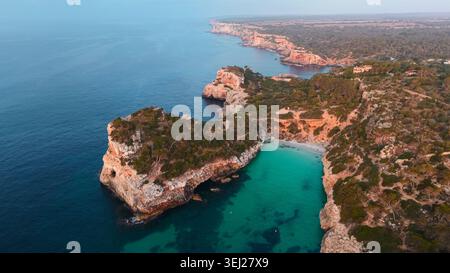 Cala del moro, maiorca, spagna, mostra una bellissima baia di mare turchese Foto Stock