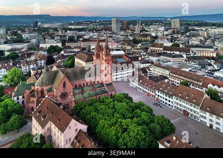 Basilea, città di Basilea, Baselstadt, fiera autunnale, Reno, fiume, ruota panoramica, Svizzera, Münster, Palatinato Foto Stock