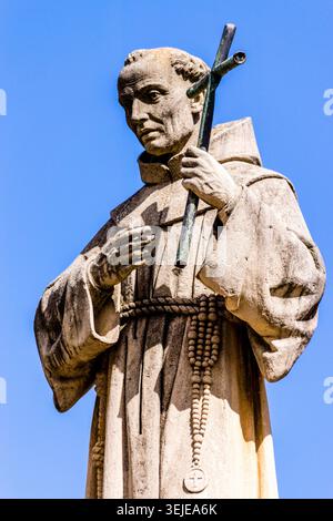 Scultura di Fray Junipero Serra, G. Galmes, Fray Junipero Serra Square, Petra, Maiorca, Isole Baleari, Spagna. Foto Stock