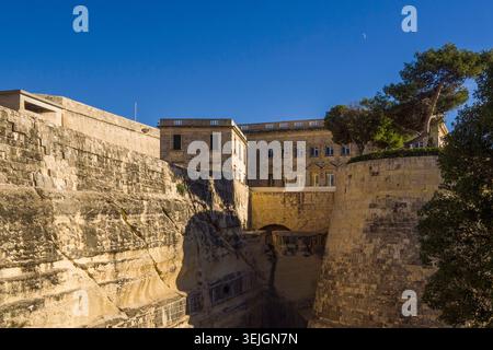 Malta - la Valletta, tenda di porta reale Foto Stock