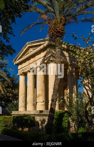 Malta - la Valletta, Memoriale a Sir Alexander Ball ai Giardini Lower Barrakka Foto Stock