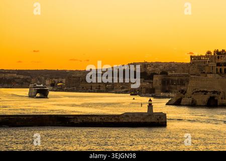 Malta - la Valletta, Faro di Sant'Elmo Foto Stock