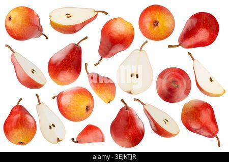 Pere rosse fresche mature con pelli macchiate come motivo di frutta, isolate su sfondo bianco. Interi, fette, lati diversi, studi Foto Stock