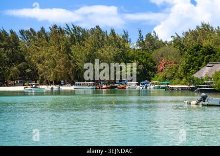 Ile aux Cerfs, Beau Champ, costa orientale, Oceano Indiano, isola, Mauritius Foto Stock