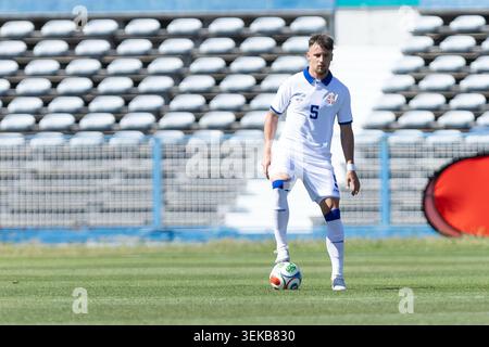 31 maggio 2026. Lisbona, Portogallo. Serbia e Vojvodina centrocampista NJEGOS PETROVIC (5) in azione durante l'amichevole internazionale tra Capo Verde e Serbia Credit: Alexandre de Sousa/Alamy Live News Foto Stock