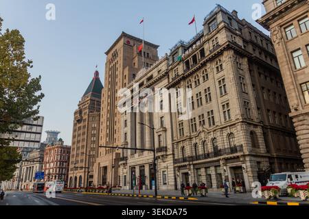 SHANGHAI, CINA - 24 OTTOBRE 2019: Edifici storici al Bund di Shanghai, Cina Foto Stock