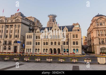 SHANGHAI, CINA - 24 OTTOBRE 2019: Edifici storici al Bund di Shanghai, Cina Foto Stock