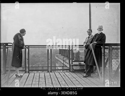Sir Herbert Barker, Bernard Shaw e Lady Barker si riuniscono per una fotografia di stampa nel 1931, catturando ritratti collettivi di figure importanti durante il periodo tra le due guerre. Foto Stock