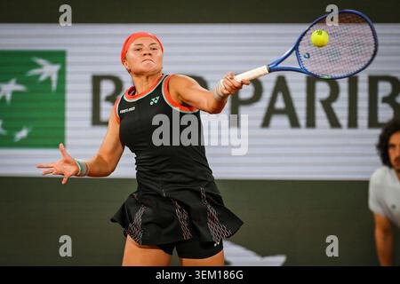 IPA85325385 - Diana SHNAIDER della Russia durante la dodicesima giornata del Roland-Garros 2026, Open di Francia, torneo di tennis del grande Slam il 4 giugno 2026 allo stadio Roland-Garros di Parigi, Francia Foto Stock
