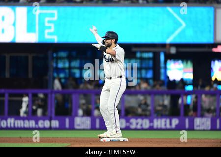 Miami, Stati Uniti. 6 giugno 2026. Il ricevitore dei Miami Marlins Joe Mack n. 80 celebra un doppio nel quinto inning durante la partita tra i Tampa Bay Rays e i Miami Marlins al loanDepot Park il 6 giugno 2026 a Miami, Florida. (Foto di JC Ruiz/Sipa USA) credito: SIPA USA/Alamy Live News Foto Stock