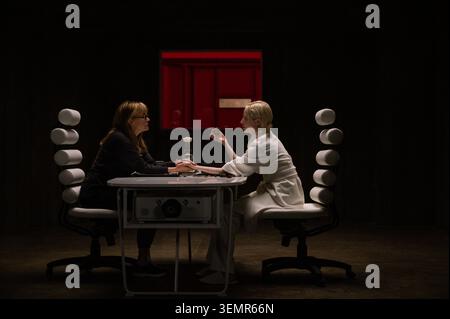 Andrea Riseborough, Jennifer Jason Leigh possessore: Uncut (2020) *Filmstill - solo per uso editoriale* Vedi istruzioni speciali. Immagine CAP/SFS fornita da Capital Pictures Foto Stock