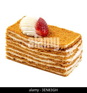 Fetta di torta al miele con panna e fragole Foto Stock