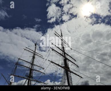 Un'astronave contro Cloudy Sky, Dundee, Scozia Foto Stock