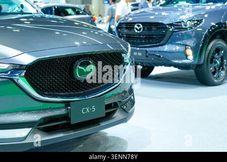 Mazda CX-5 grigia. Thailandia, Bangkok, 07 aprile 2024. Foto Stock