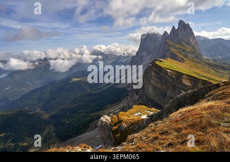Famoso crinale del Seceda nelle Alpi dolomitiche, in Italia Foto Stock