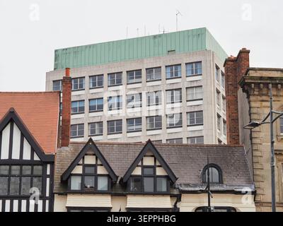 Mander House da Queen Square, Wolverhampton - giugno 2026 Foto Stock