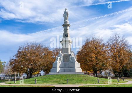 Gettysburg Pennsylvania - 5 novembre 2025: Monumento nazionale dei soldati nel cimitero di Gettysburg Pennsylvania National Battlefield Foto Stock