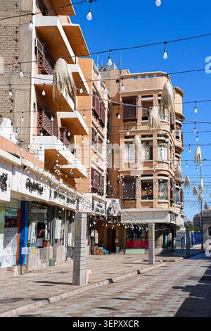 Edificio di appartamenti mondern nel centro storico di al Balad a Taif in Arabia Saudita Foto Stock