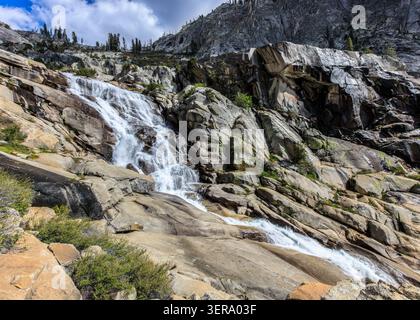 Tokopah Falls, Sequoia National Park, California, Stati Uniti d'America Foto Stock
