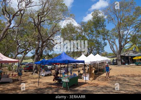 Bancarelle al Holders House Farmers Market, Durants, Saint James, Barbados Foto Stock