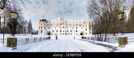 Il Palazzo celle (1292), con il suo museo residenziale, è uno dei palazzi più belli della Casa di Hannover in Germania Foto Stock