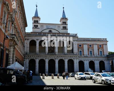 Piazza Giovanni Paolo II, Roma, Lazio, Italia, aprile 2024 Foto Stock