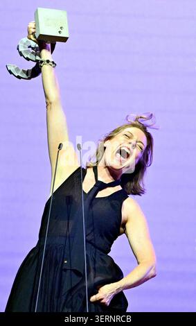Vienna, Austria. 18 giugno 2026. Cerimonia degli "Austrian Film Awards 2026" a Vienna, Austria, giovedì 18 giugno 2026. Nella foto: Elke Winkens (miglior attrice non protagonista per "How to be normal and the Oddness of the Other World"). Crediti: APA-Images/Alamy Live News Foto Stock