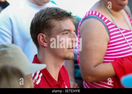 Monaco, Germania. 22 giugno 2026. Justuz Hollatz (FC Bayern Basketball, #21), GER, FC Bayern Basketball, Saisonabschluss fan-Fest, Saison 2025/2026, 22.06.2026, foto: Eibner-Pressefoto/Jenni Maul credito: dpa/Alamy Live News Foto Stock