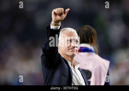 PHILADELPHIA - France manager Didier Deschamps thanks the crowd after the FIFA 2026 World Cup Group I match between France and Iraq at the Philadelphia Stadium on June 22, 2026, in Philadelphia, United States. MAURICE VAN STEEN / ANP Foto Stock