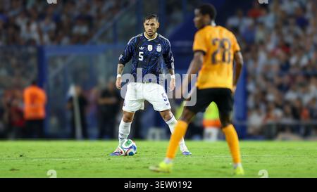 Buenos Aires, Argentina, 31 marzo 2026. Leandro Paredes dell'Argentina controlla la palla durante l'amichevole internazionale Foto Stock