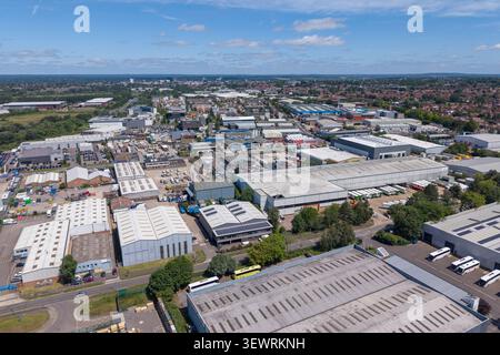 Vista aerea della grande area industriale a sud di Reading (RG2), Regno Unito. Foto Stock