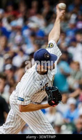 Milwaukee, Stati Uniti. 28 giugno 2026. Il lanciatore di rilievo dei Milwaukee Brewers Aaron Ashby lancia nel settimo inning della partita MLB tra i Chicago Cubs e i Milwaukee Brewers all'American Family Field di Milwaukee, Wisconsin, domenica 28 giugno 2026. Foto di Tannen Maury/UPI credito: UPI/Alamy Live News Foto Stock