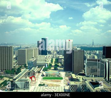 Francia. Parigi. Panoramica di La Défense dal torrione. Foto del 1985. Foto Stock