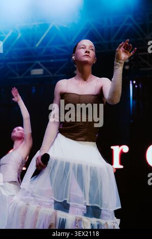Roskilde, Danimarca. 29 giugno 2026. La band danese Dotre esegue un concerto dal vivo durante il festival musicale danese Roskilde Festival 2026 a Roskilde. Foto Stock