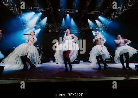 Roskilde, Danimarca. 29 giugno 2026. La band danese Dotre esegue un concerto dal vivo durante il festival musicale danese Roskilde Festival 2026 a Roskilde. Foto Stock