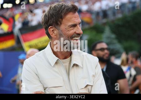 Boston, Stati Uniti. 29 giugno 2026. Jurgen Klopp reagisce durante la partita di Coppa del mondo FIFA 2026 Round of 32 tra Germania e Paraguay al Boston Stadium il 29 giugno 2026 a Foxborough, Massachusetts. Crediti: ALLSTAR Picture Library Ltd/Alamy Live News Foto Stock