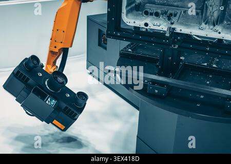 Moderno robot scanner 3D, metrologia industriale, ispezione di qualità, automazione della produzione, fabbrica intelligente Foto Stock