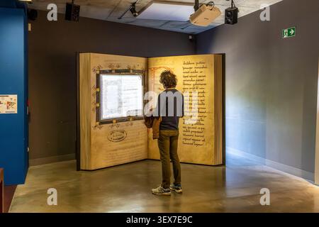 Francia, Manche, Avranches, il Scriptorial, Museo dei manoscritti del Mont Saint Michel Foto Stock