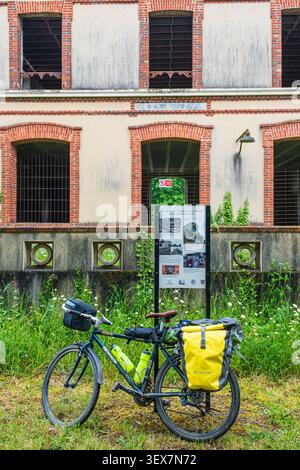 Francia, Ille-et-Vilaine, Luitré-Dompierre, la Régalante segue la vecchia linea ferroviaria commerciale che collega Fougères a Vitré Foto Stock