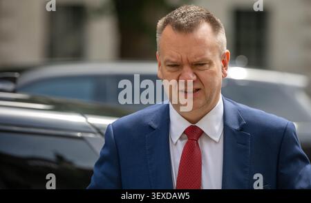 Londra, Regno Unito. 30 giugno 2026. Nick Thomas-Symonds, Paymaster General e Ministro dell'Ufficio del Gabinetto, fuori dall'Ufficio del Gabinetto di Whitehall, politici del centro di Londra a Whitehall Londra Regno Unito crediti: Ian Davidson/Alamy Live News Foto Stock