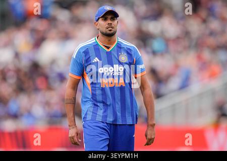 Manchester, Regno Unito. 4 luglio 2026. Harshit Rana of India durante il secondo Vitality T20 International match England vs India a Old Trafford, Manchester, Regno Unito il 4 luglio 2026 (foto di Maynard Manyowa/News Images) a Manchester, Regno Unito il 7/4/2026. (Foto di Maynard Manyowa/News Images/Sipa USA) credito: SIPA USA/Alamy Live News Foto Stock