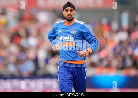 Manchester, Regno Unito. 4 luglio 2026. Arshdeep Singh dell'India durante il secondo Vitality T20 International match England vs India a Old Trafford, Manchester, Regno Unito il 4 luglio 2026 (foto di Maynard Manyowa/News Images) a Manchester, Regno Unito il 7/4/2026. (Foto di Maynard Manyowa/News Images/Sipa USA) credito: SIPA USA/Alamy Live News Foto Stock