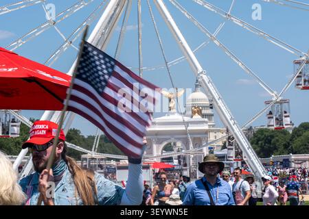 Washington, United States. 04th July, 2026. People attend the Great American State Fair on the National Mall, in Washington. (Photo by Jen Golbeck/SOPA Images/Sipa USA) Credit: Sipa USA/Alamy Live News Foto Stock