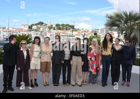 Cast del film: Hugo Selignac, Hélène Alexandridis, Sarajeanne Drillaurd, Anne Suarez, Adèle Exarchopoulos, Mathilde Roehrich, Jeanne Herry, Sara Giraudeau, Brigitte Sy, Raya Martigny, Jehnny Beth, Alain Attal Photocall del film "Garance" (un altro giorno) 79° Festival di Cannes 18 maggio 2026 Photo Jacky Godard Credit:Jacky Godard/Photo12 Foto Stock