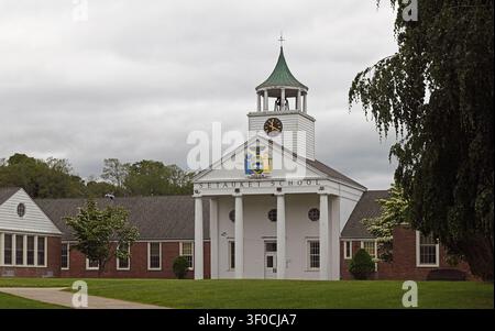 Setauket Elementary School, scuola pubblica, situata a Setauket, NY, in una giornata estiva Foto Stock