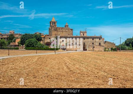 EGLESIA DE SANT ESTEVE MADREMANYA GIRONA PROVINCIA DI CATALUNNA SPAGNA Foto Stock