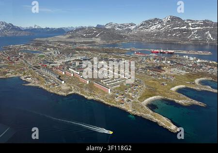 Vista aerea di Nuuk, in Groenlandia, che mostra il centro della capitale e della città più grande del paese. Foto Stock