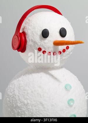 Pupazzo di neve con la punta di carota Foto Stock