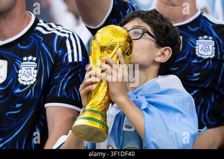 KANSAS CITY, TEXAS - 11 GIUGNO: Tifoso durante la partita degli ottavi di finale della Coppa del Mondo FIFA 2026 tra Argentina e Svizzera allo stadio Kansas l'11 luglio 2026 Foto Stock
