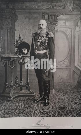 Ritratto del capo del reggimento Gran Duca Mikhail Nikolaevich. Illustrazione dal libro "Storia del Reggimento dei Granatieri a Cavallo della Guardia". Dubasov N.V. San Pietroburgo. 1903. Foto Stock